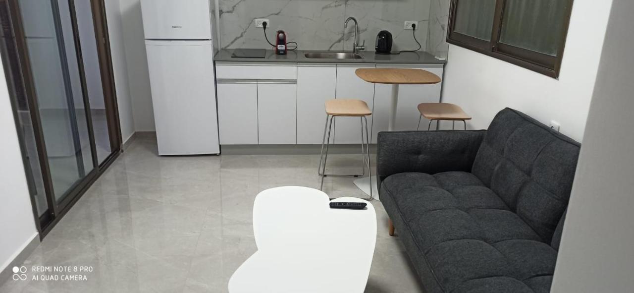 Apartamento המקום הנפלא של אתי ולילך Eilat Exterior foto